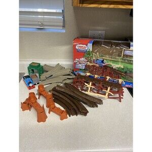 Thomas & Friends TrackMaster Shake Shake Bridge Track Set Misty Island + Extras
